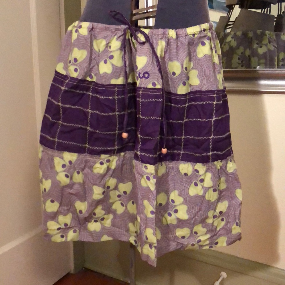 Skirt with drawstring